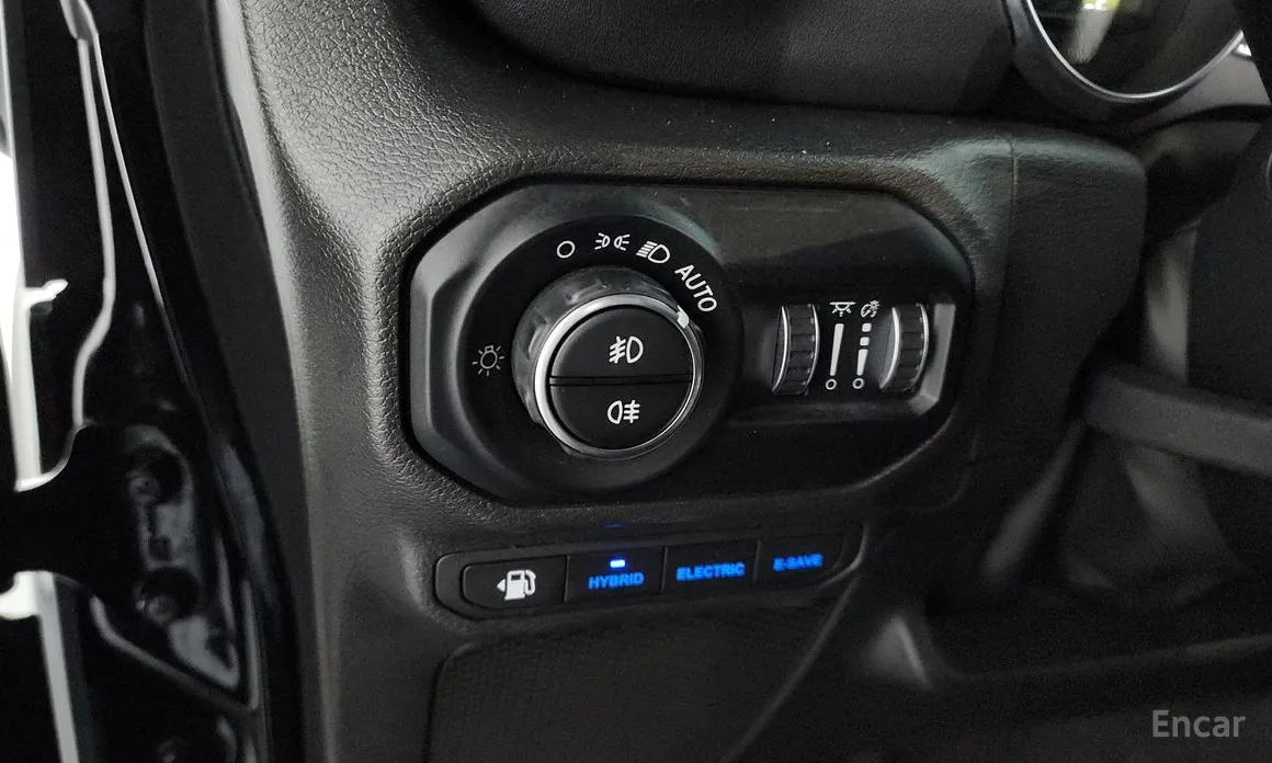 Фото 14 - Jeep Wrangler