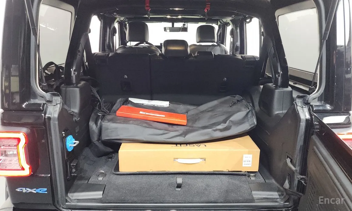 Фото 20 - Jeep Wrangler