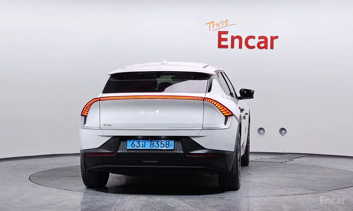 Фото 4 - Kia EV6