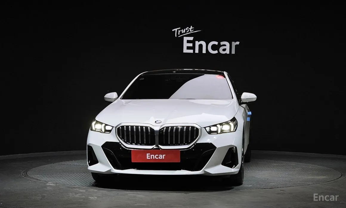 Фото 3 - BMW 5 Series