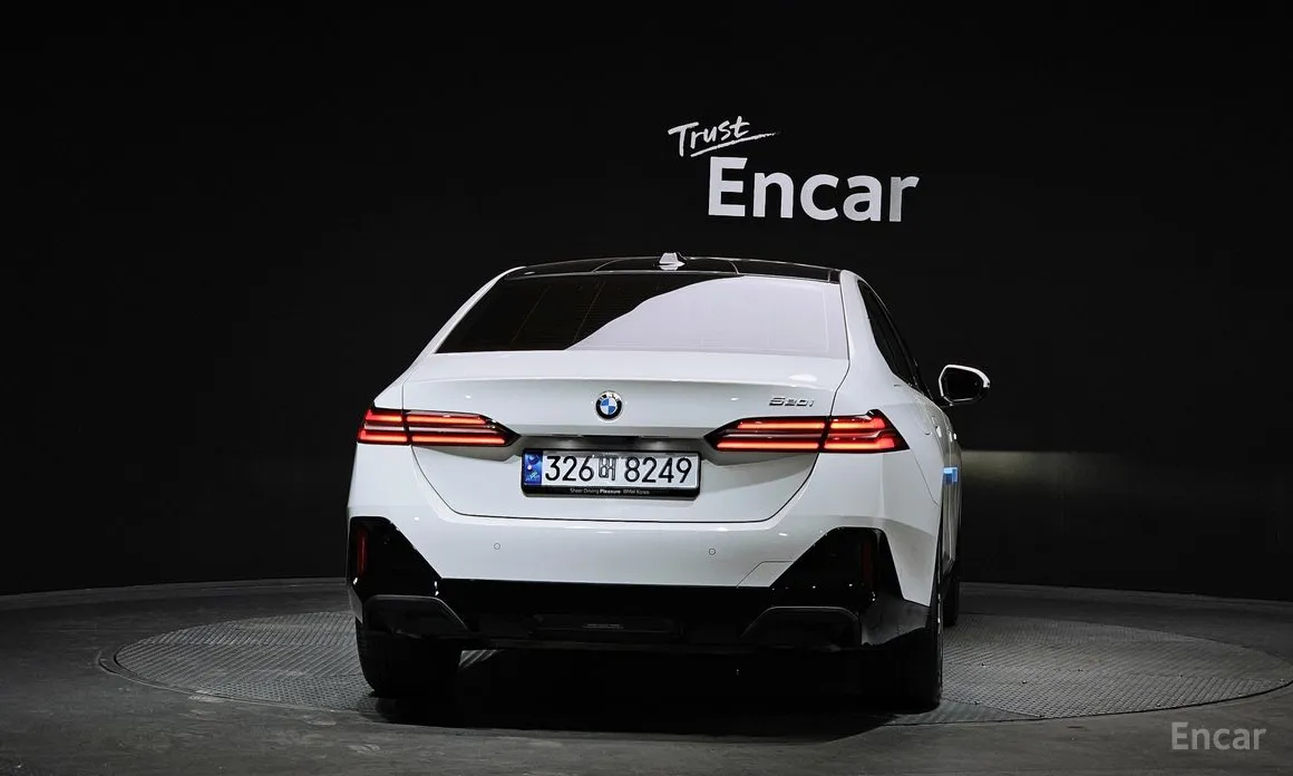 Фото 4 - BMW 5 Series