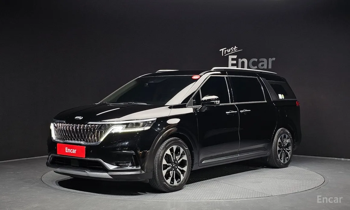 Фото 1 - Kia Carnival