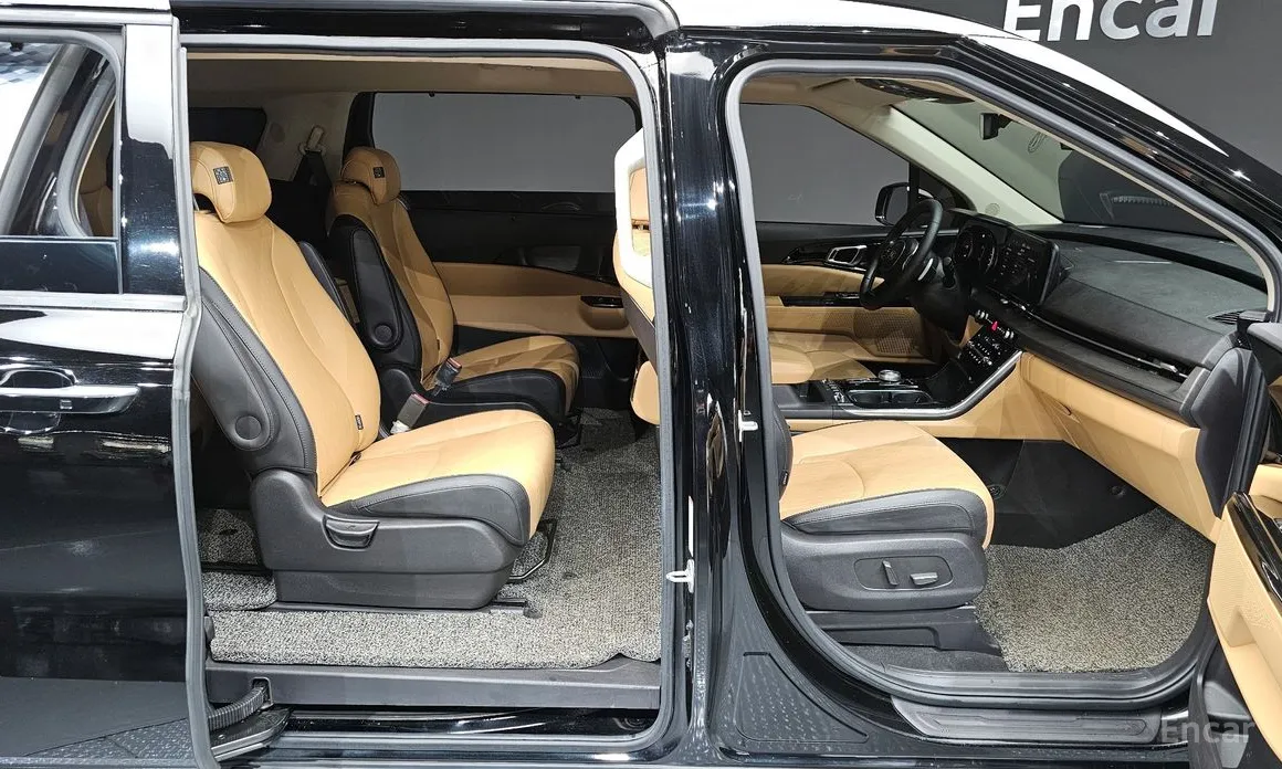 Фото 11 - Kia Carnival