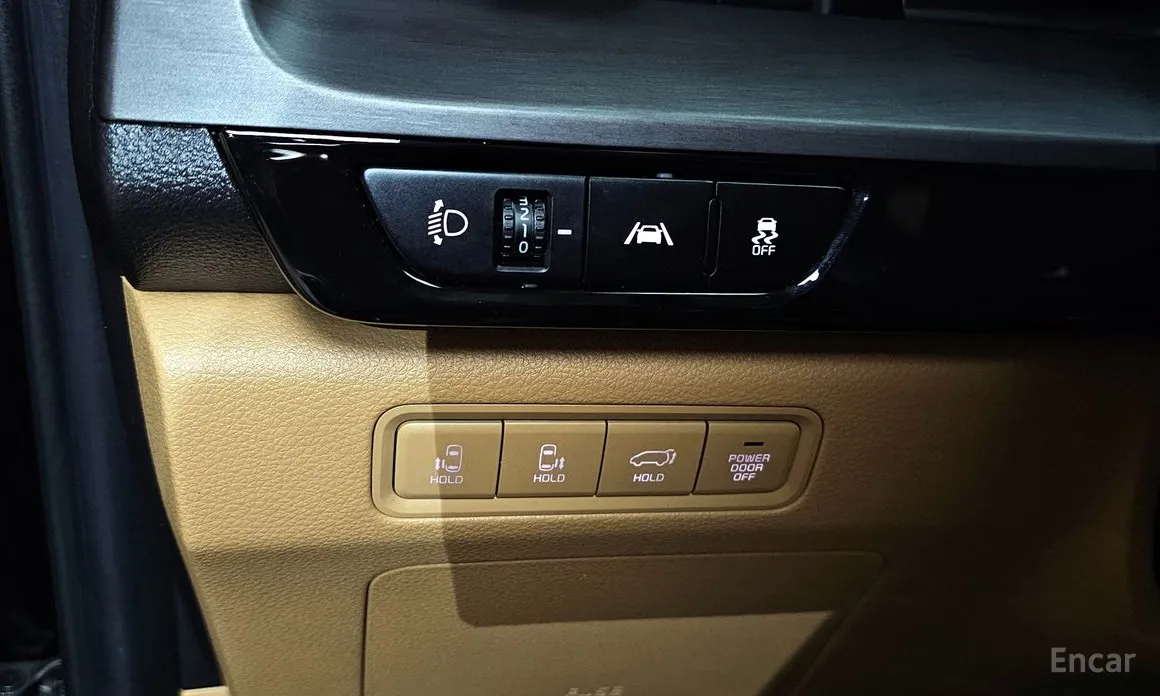 Фото 14 - Kia Carnival