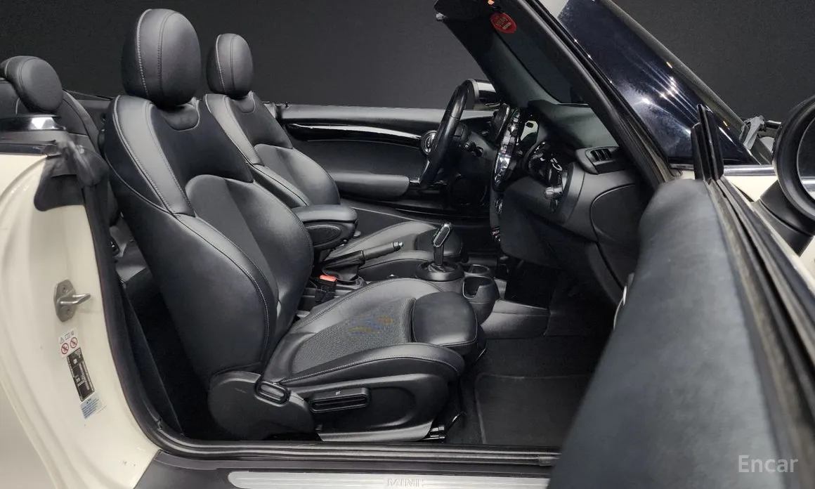 Фото 11 - Mini Cooper Convertible