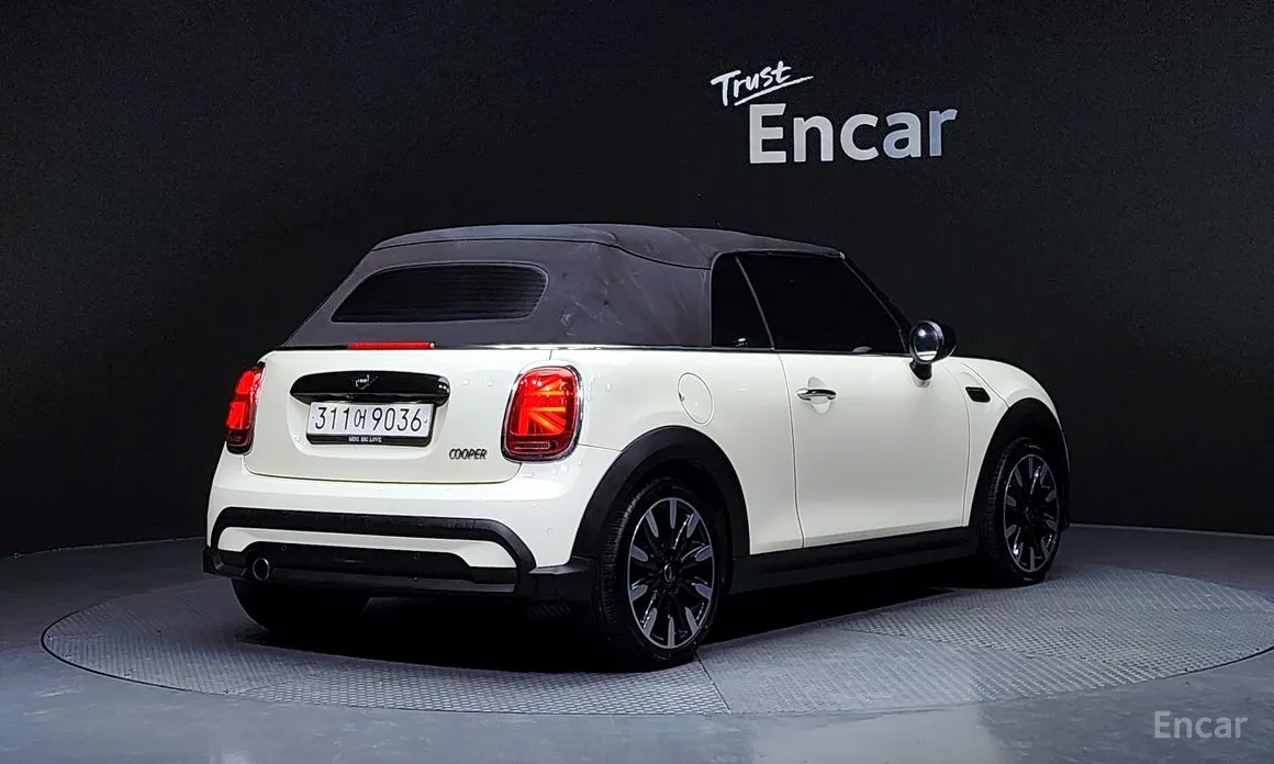 Фото 20 - Mini Cooper Convertible