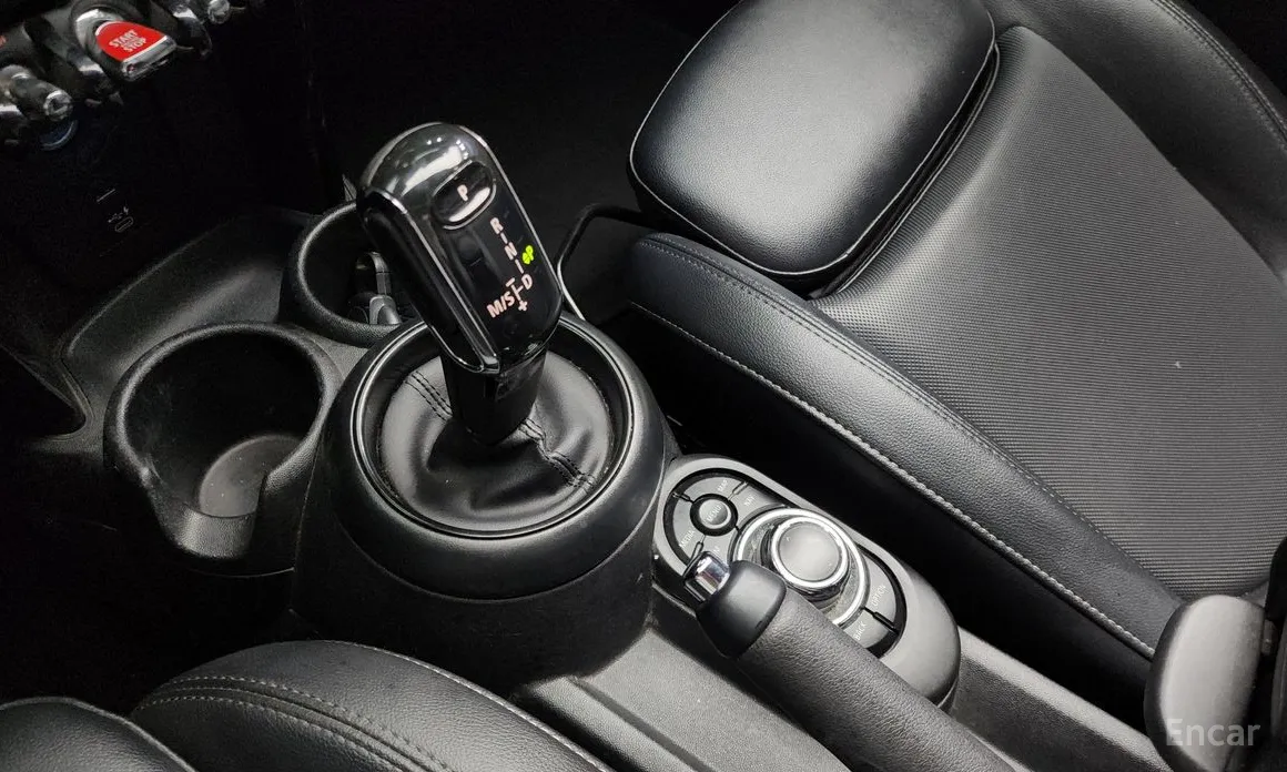 Фото 9 - Mini Cooper Convertible