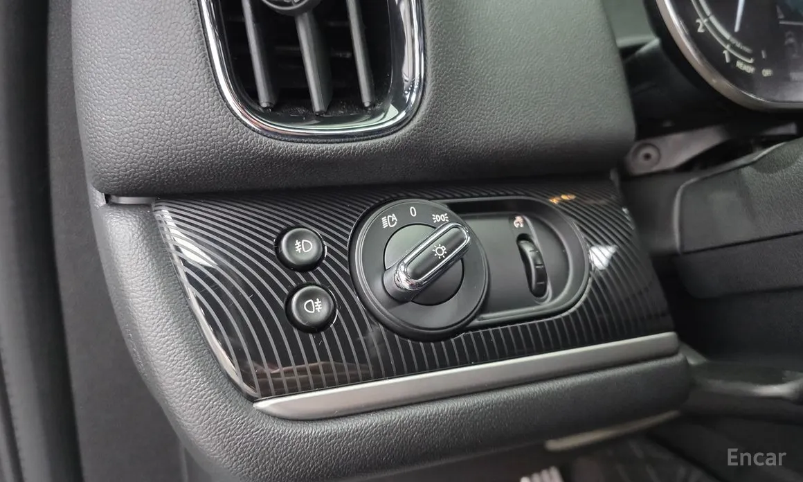 Photo 17 - Mini Countryman