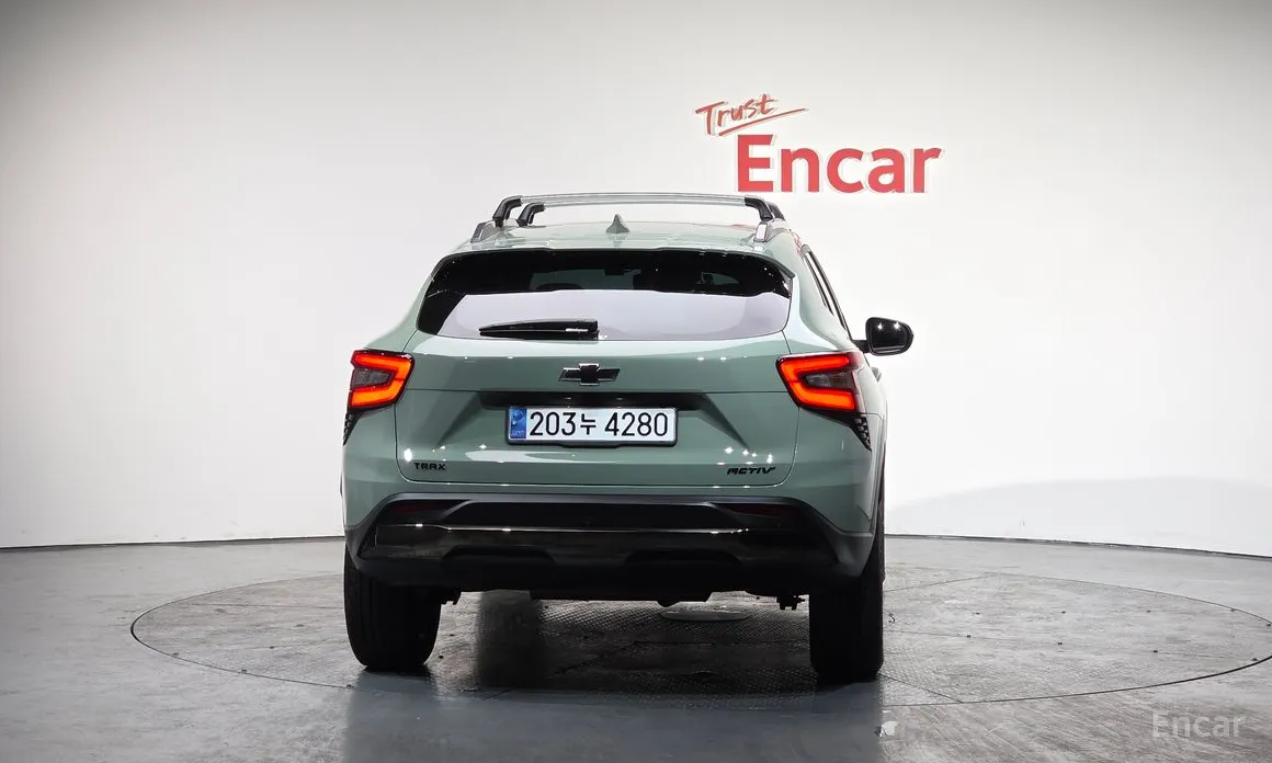 Фото 4 - Chevrolet Trax