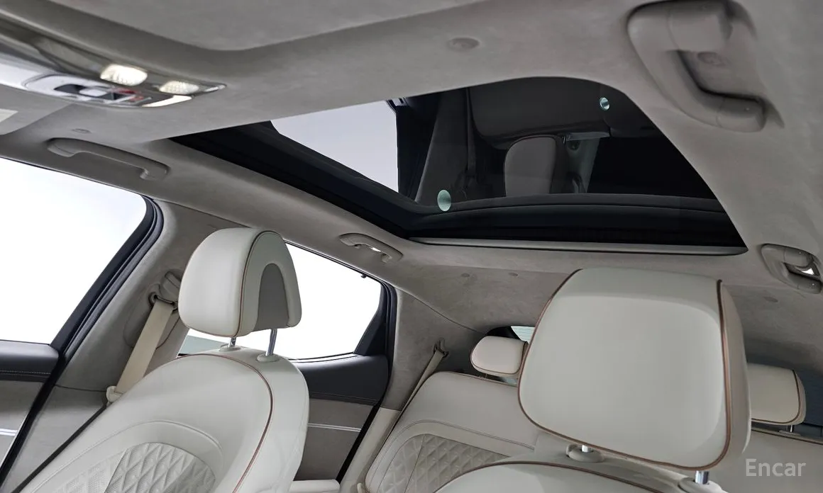 Фото 19 - Genesis GV60