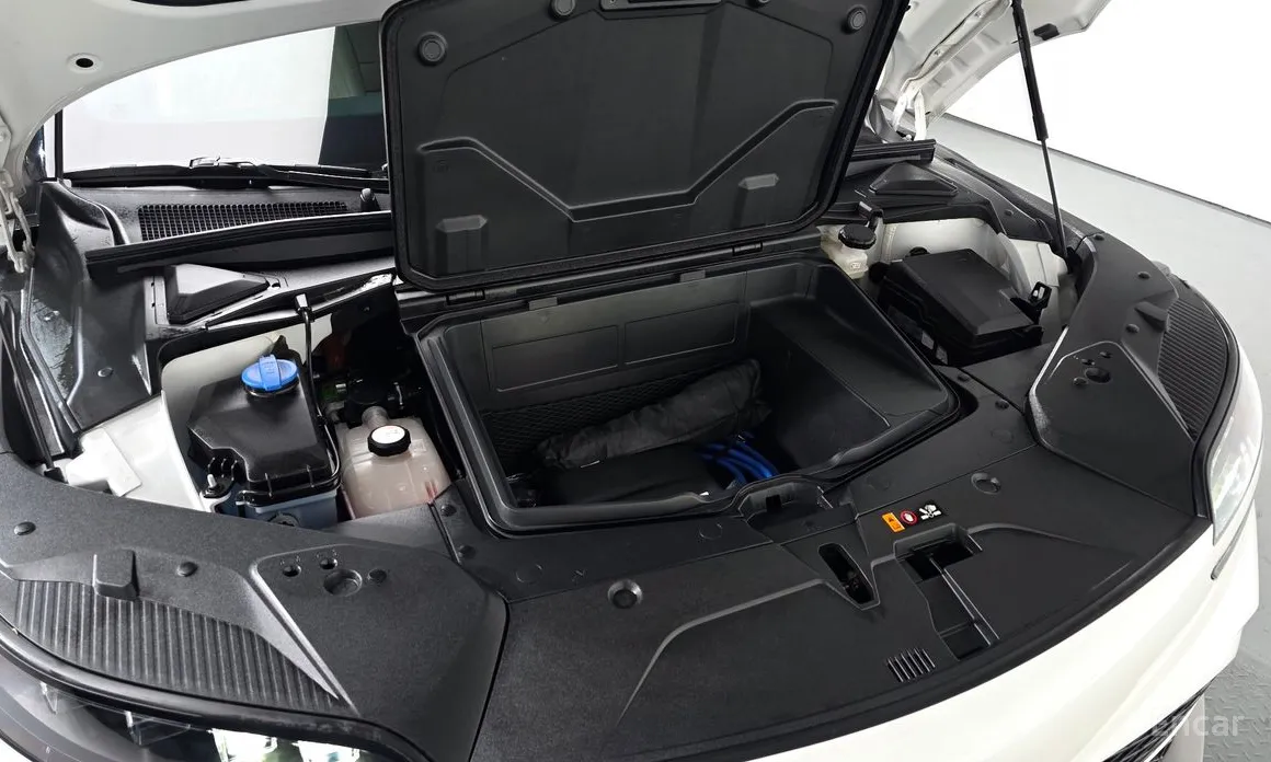 Фото 6 - Genesis GV60