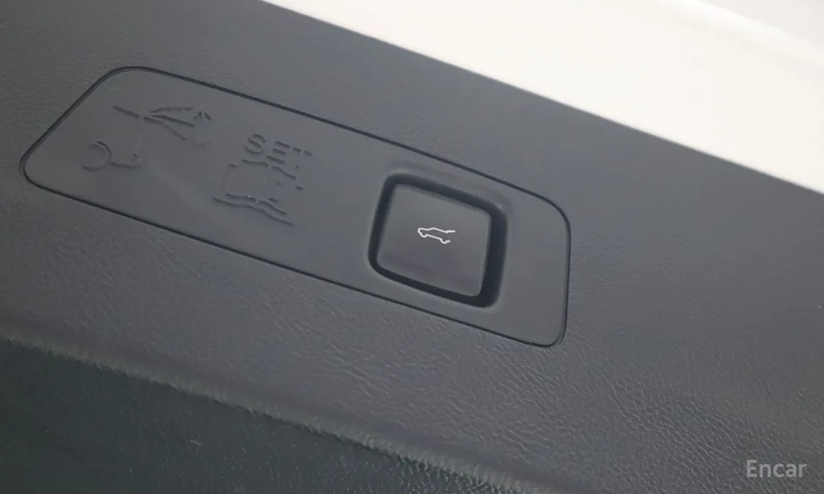 Фото 18 - Lincoln Corsair