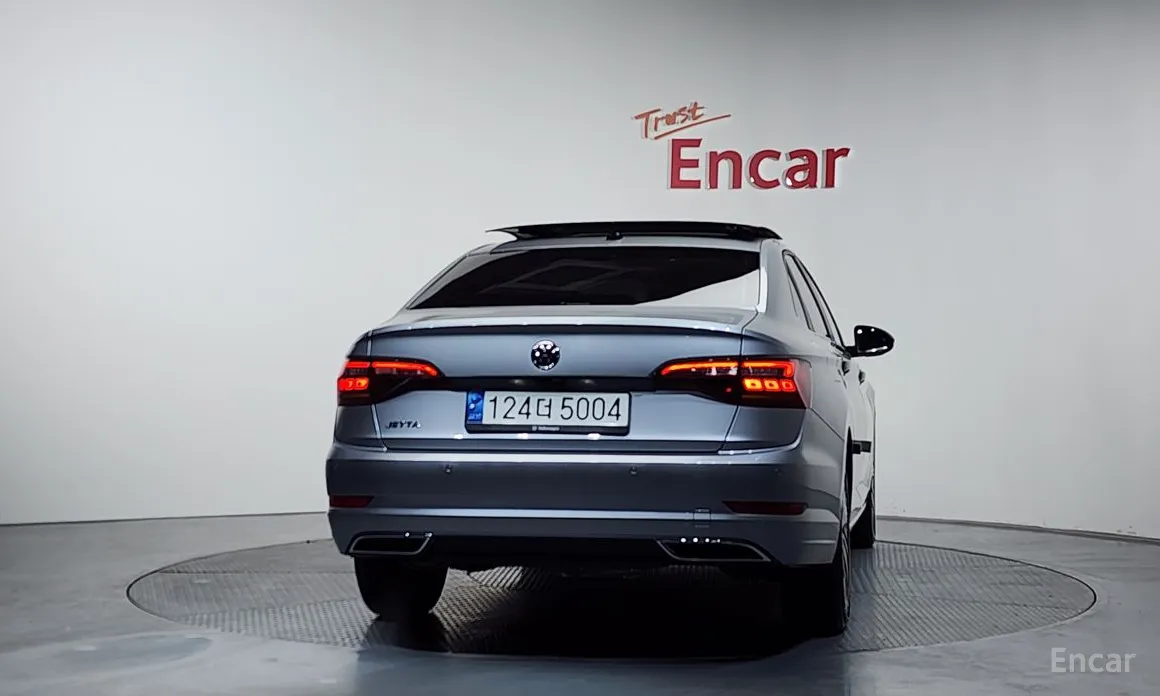 Фото 4 - Volkswagen Jetta