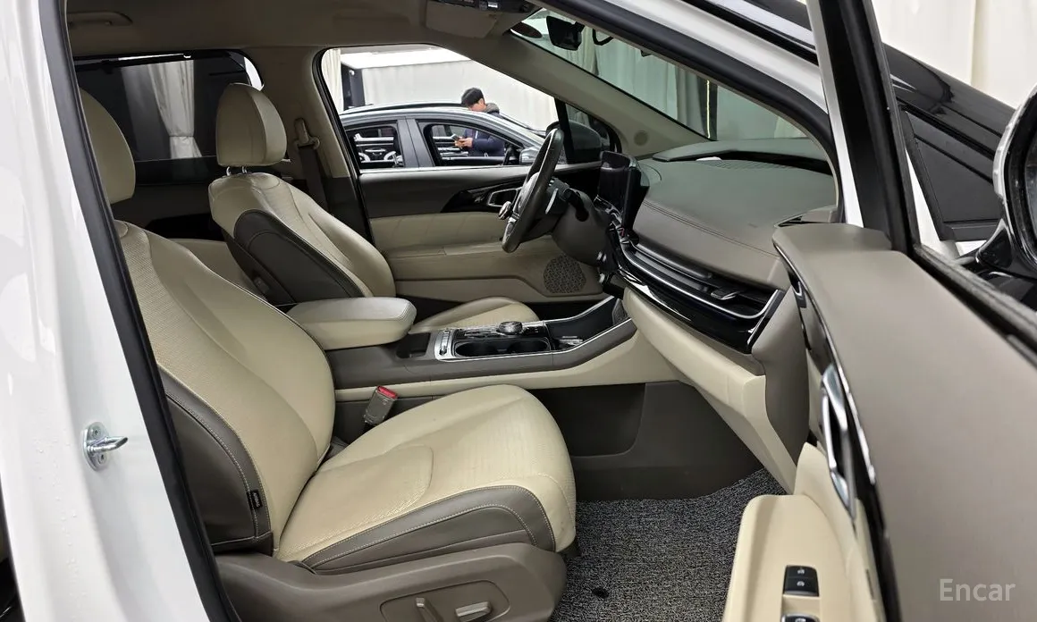 Фото 11 - Kia Carnival