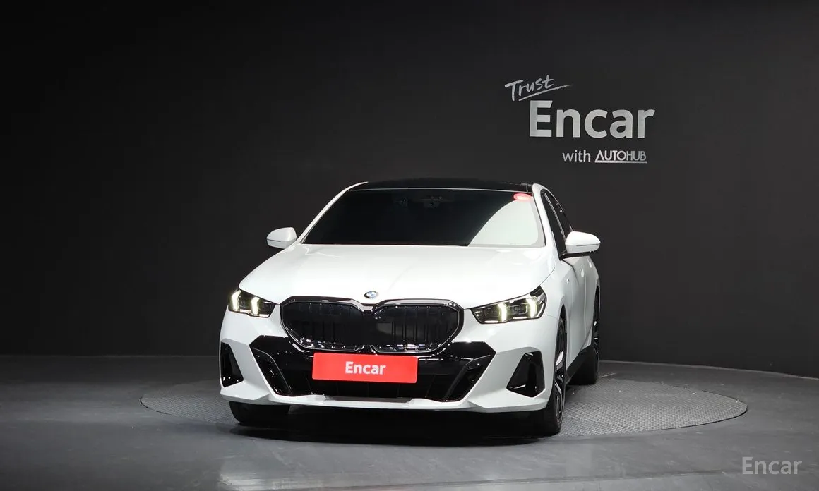 Фото 3 - BMW 5 Series