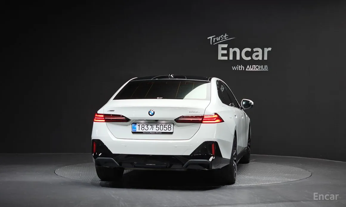 Фото 4 - BMW 5 Series