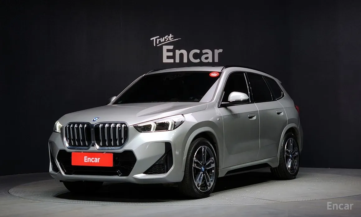 Фото 1 - BMW iX1