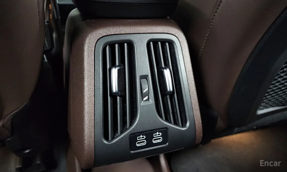 Фото 19 - BMW iX1