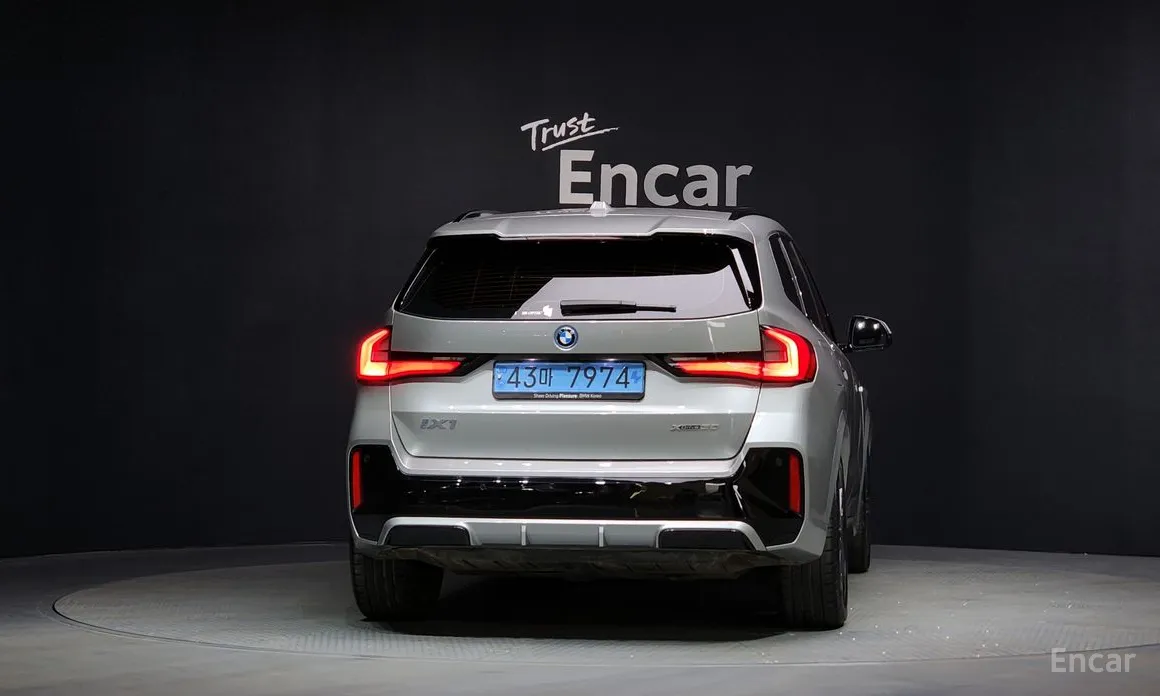 Фото 4 - BMW iX1