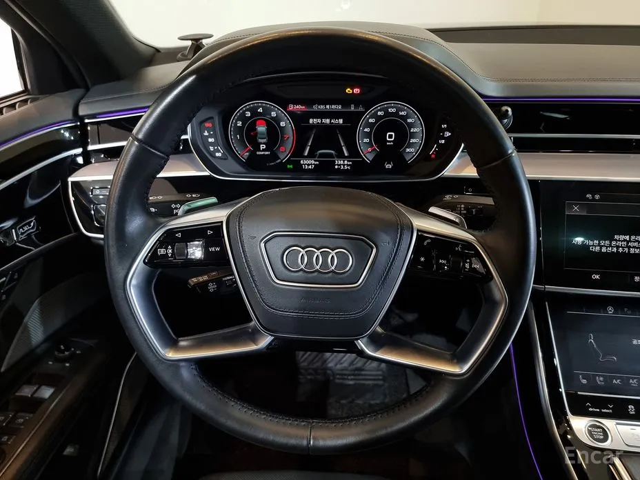 Фото 14 - Audi A8