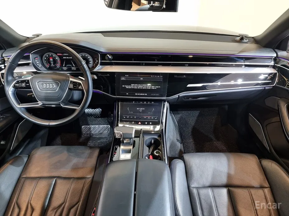 Фото 7 - Audi A8