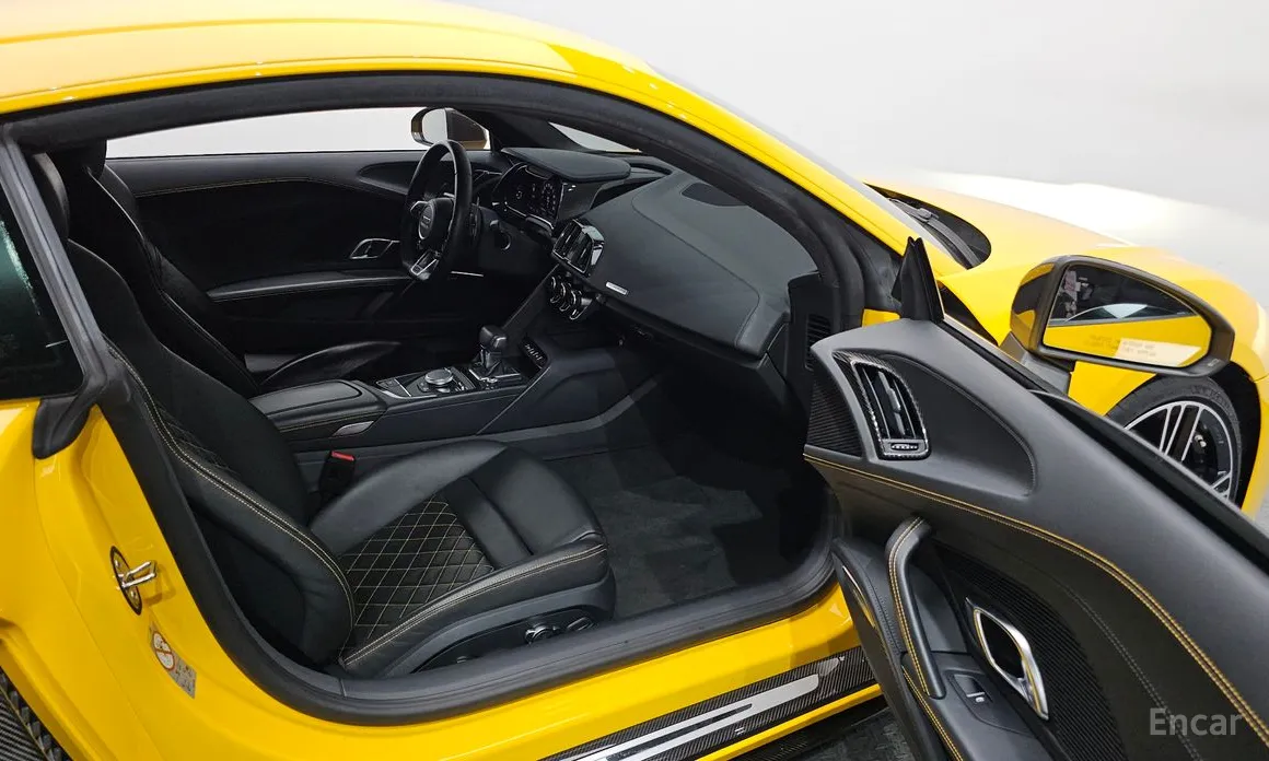 Фото 10 - Audi R8