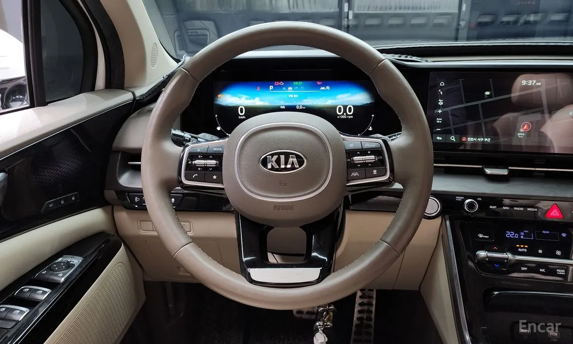 Фото 13 - Kia Carnival