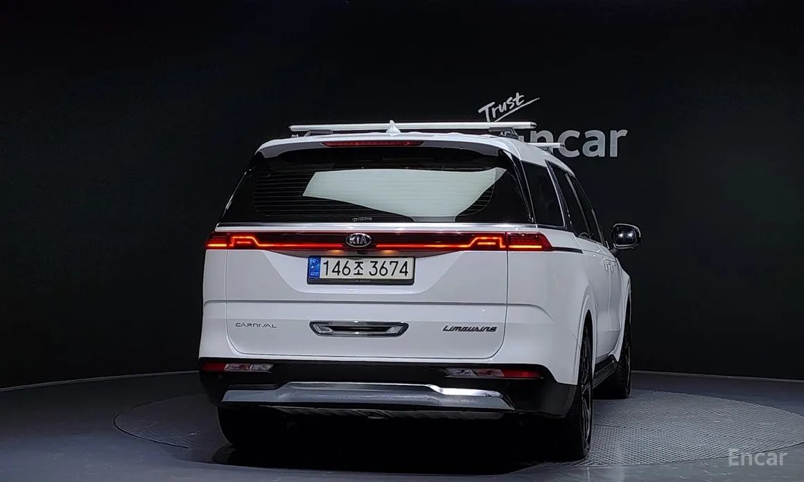 Фото 4 - Kia Carnival