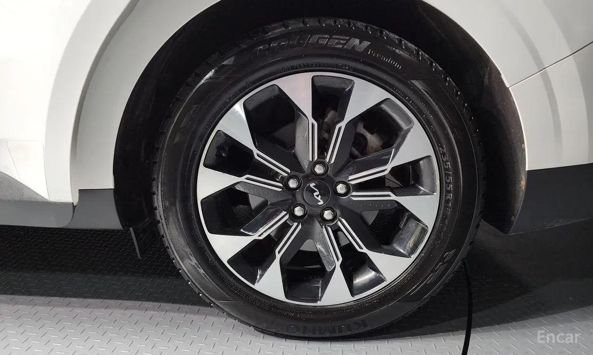 Фото 5 - Kia Carnival