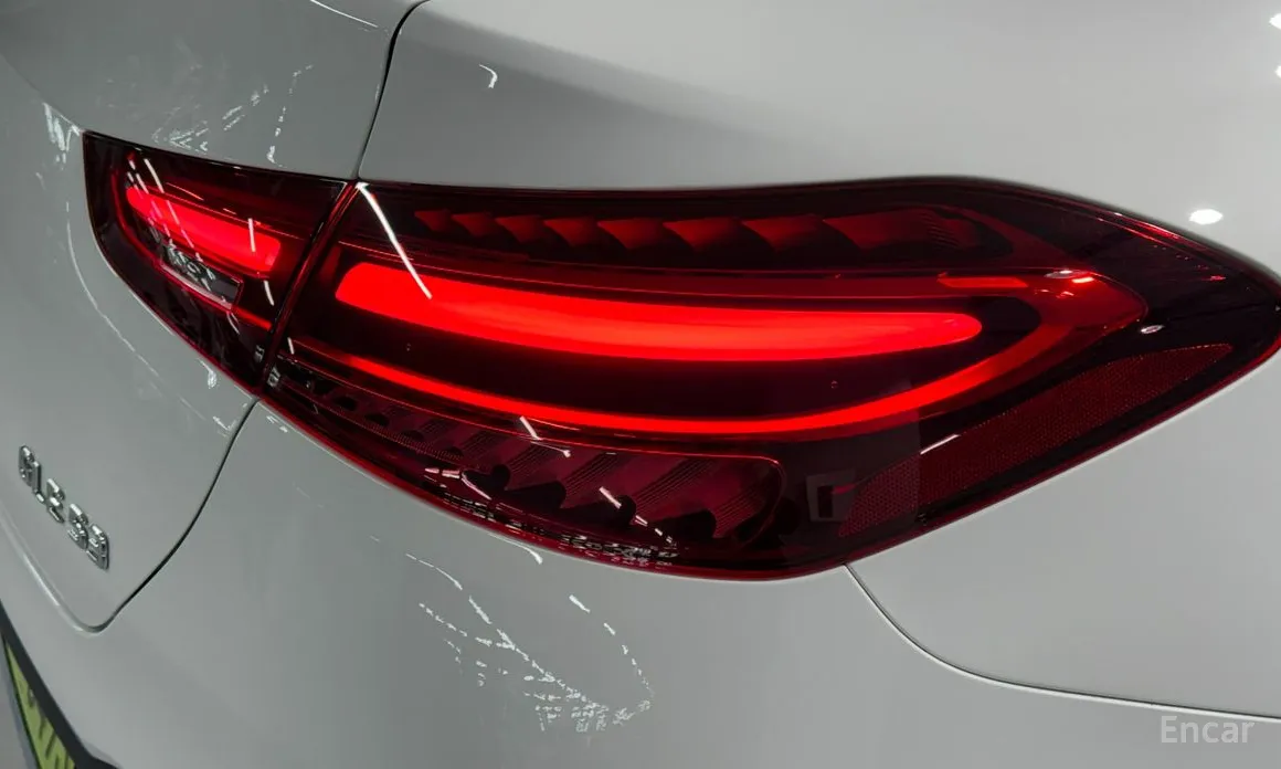 Фото 13 - Mercedes-Benz GLE-Class