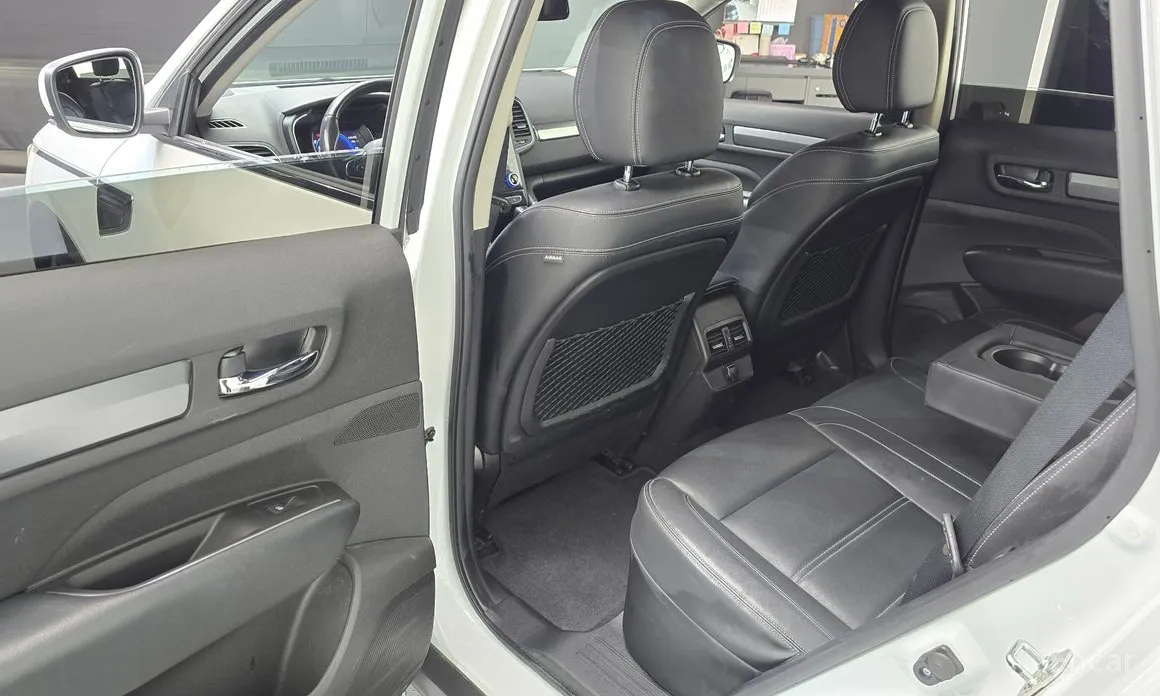 Photo 11 - Renault QM6