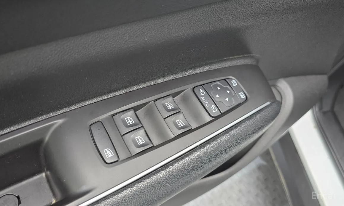 Photo 14 - Renault QM6