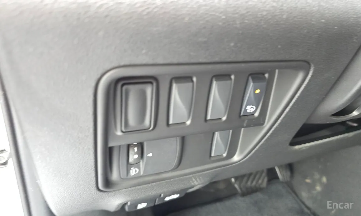 Photo 15 - Renault QM6