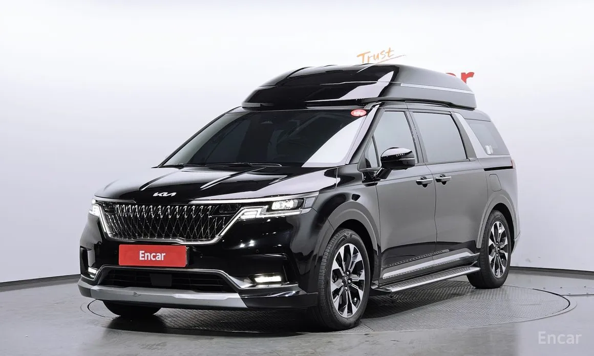 Фото 1 - Kia Carnival