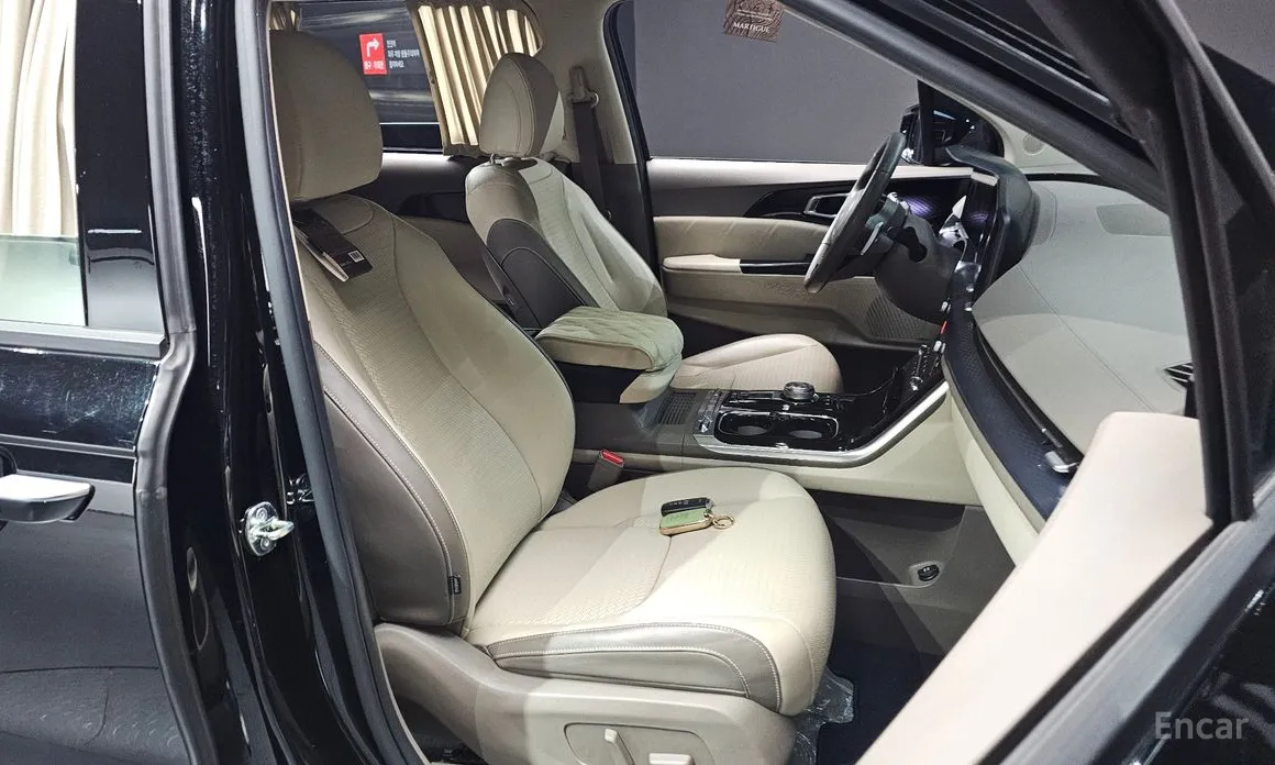 Фото 10 - Kia Carnival