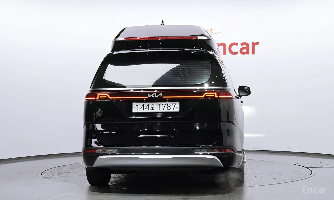 Фото 4 - Kia Carnival