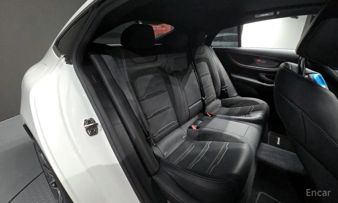 Фото 12 - Mercedes-Benz AMG GT