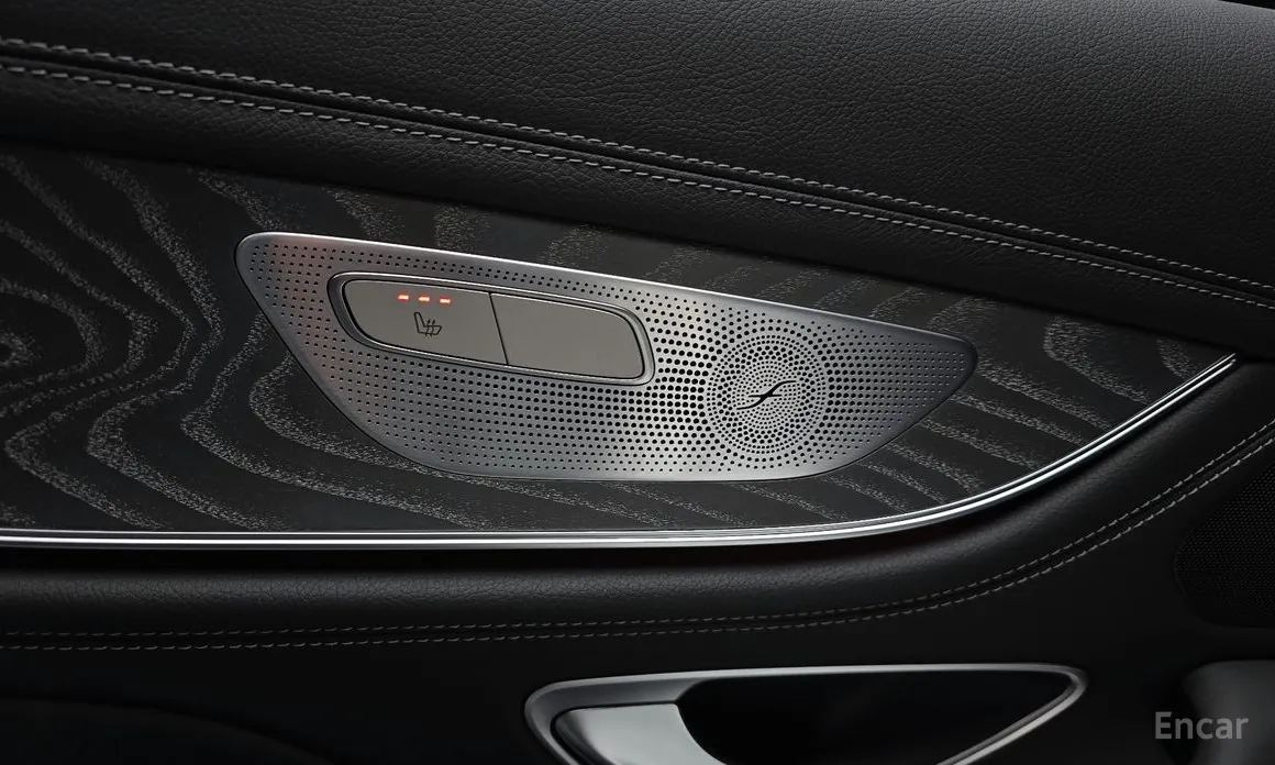 Фото 18 - Mercedes-Benz AMG GT