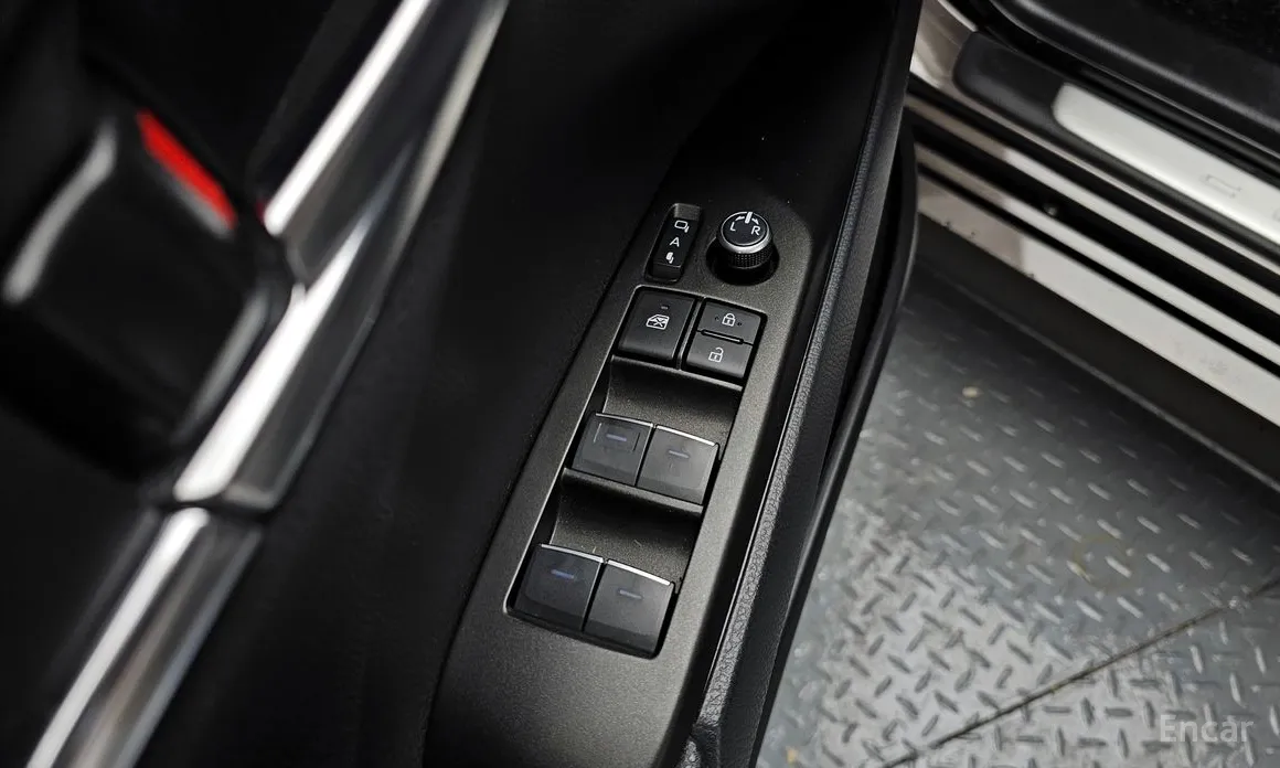 Фото 14 - Toyota Camry