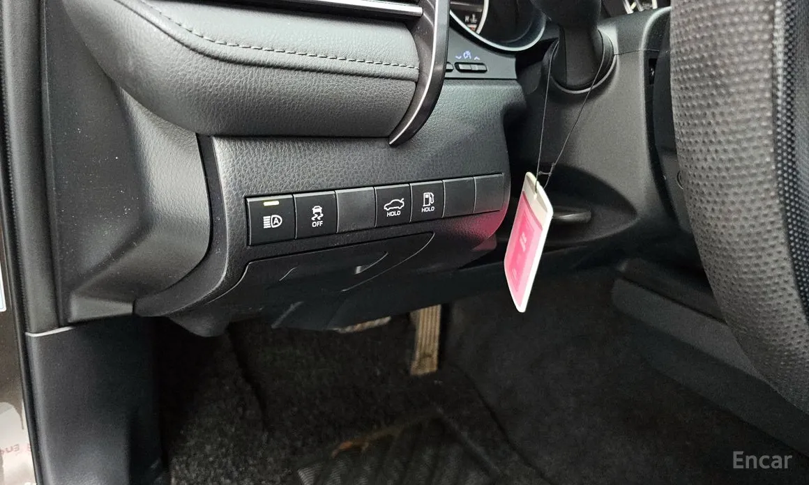 Фото 15 - Toyota Camry