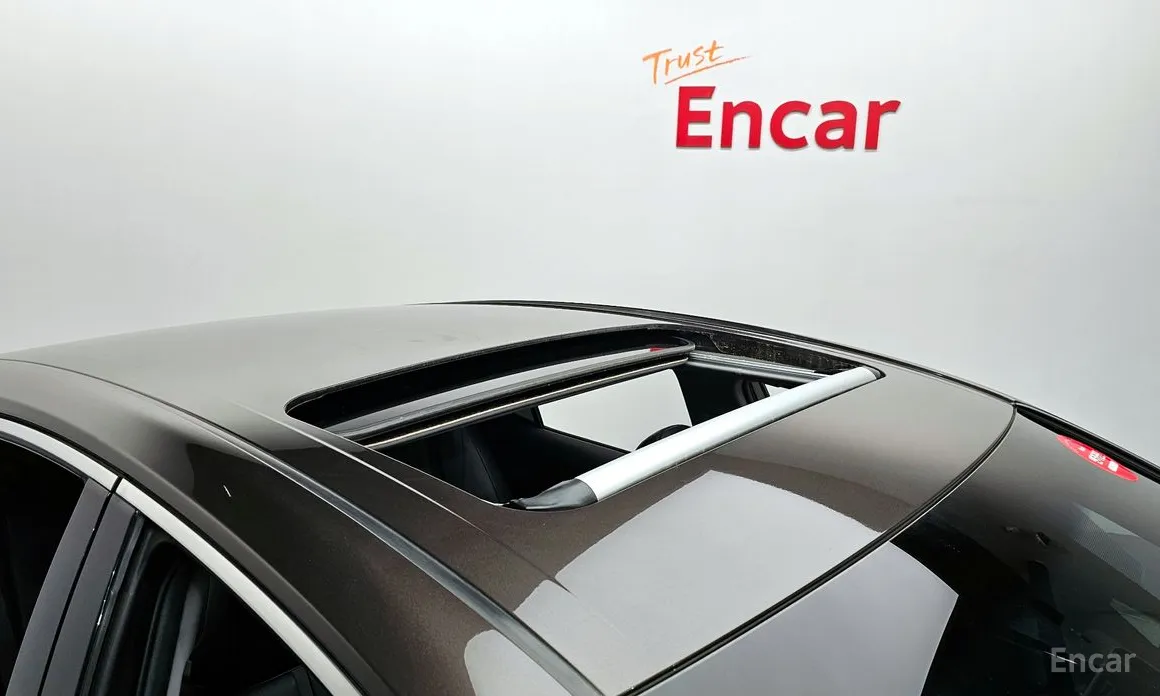 Фото 20 - Toyota Camry