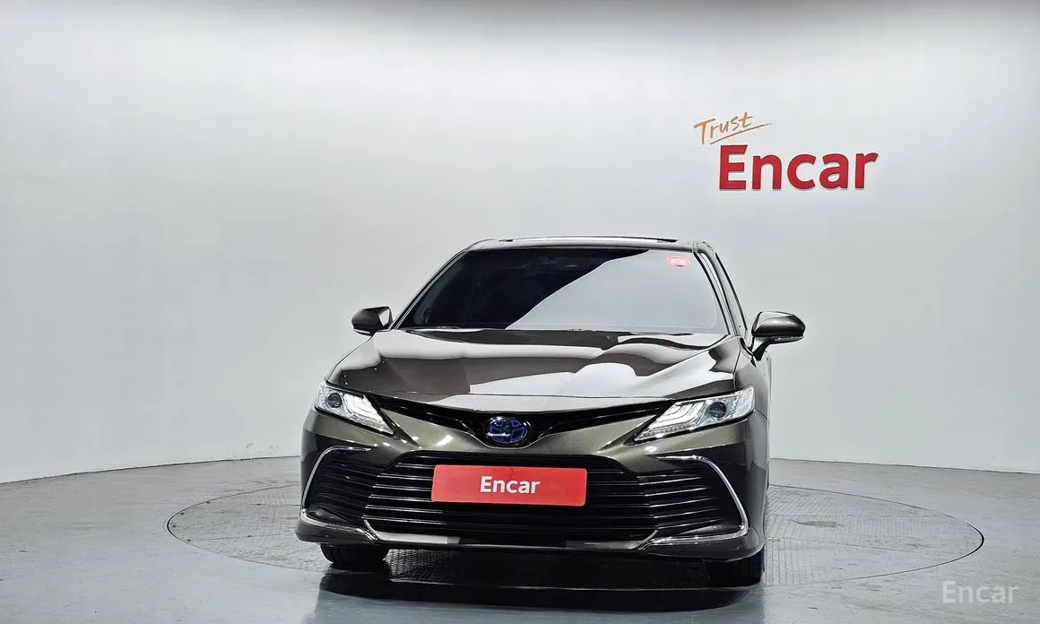 Фото 3 - Toyota Camry