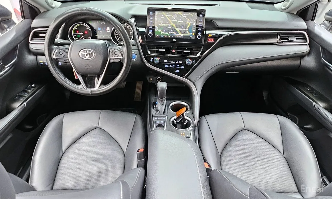 Фото 7 - Toyota Camry