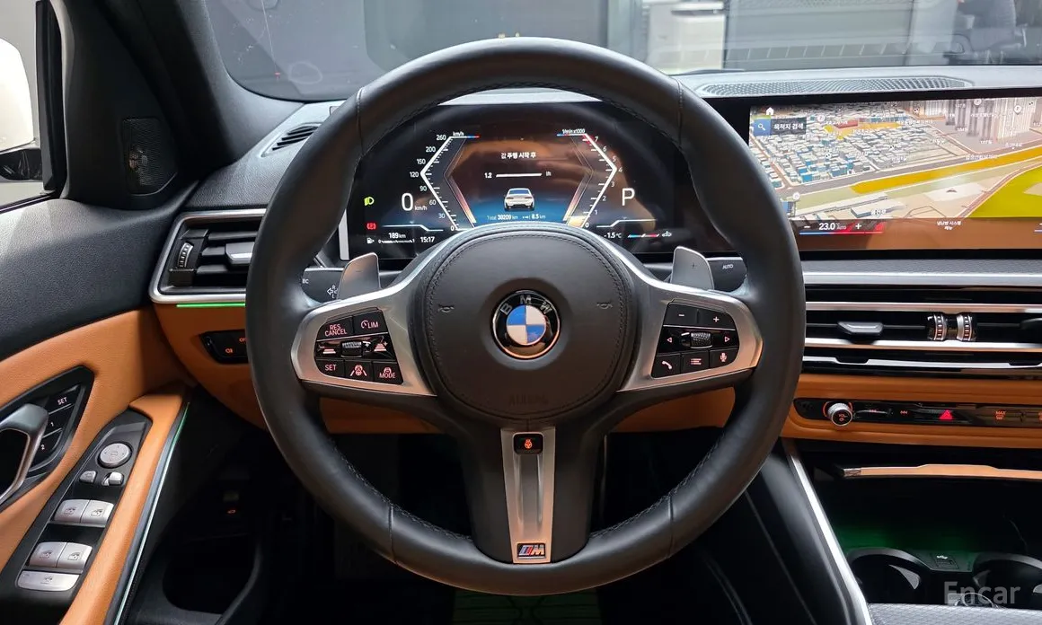 Photo 13 - BMW 3 Series