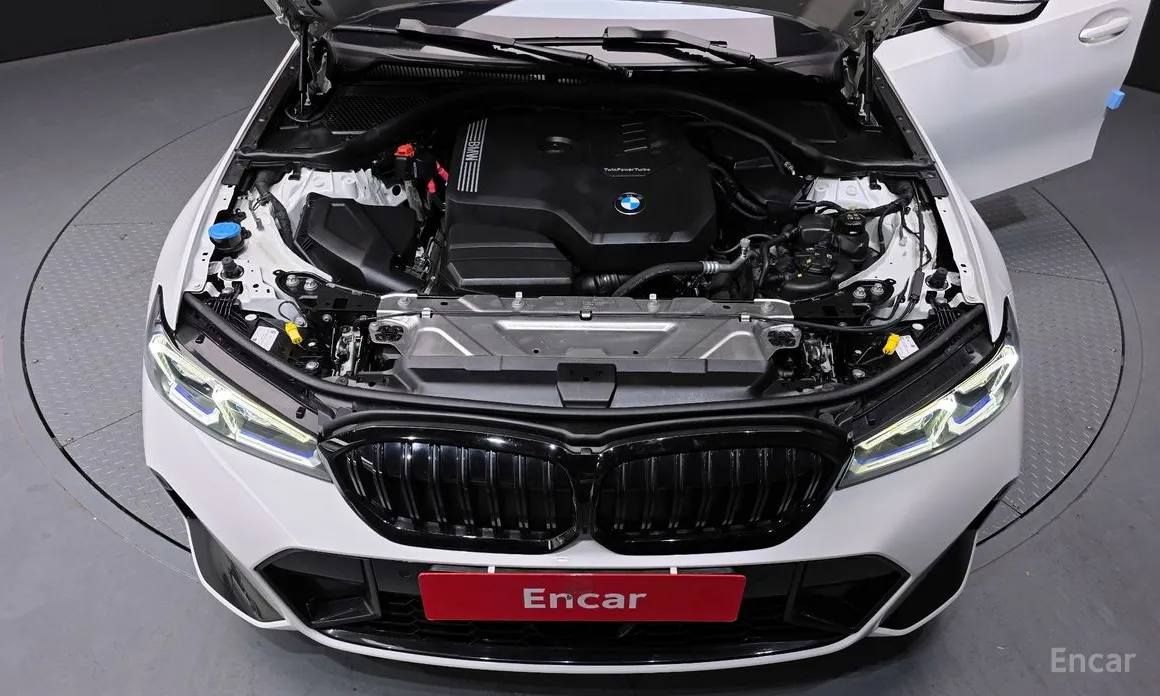 Photo 6 - BMW 3 Series