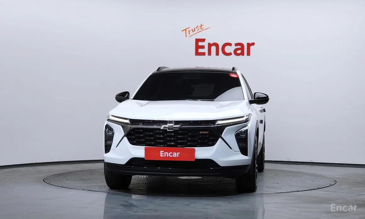 Photo 3 - Chevrolet Trax