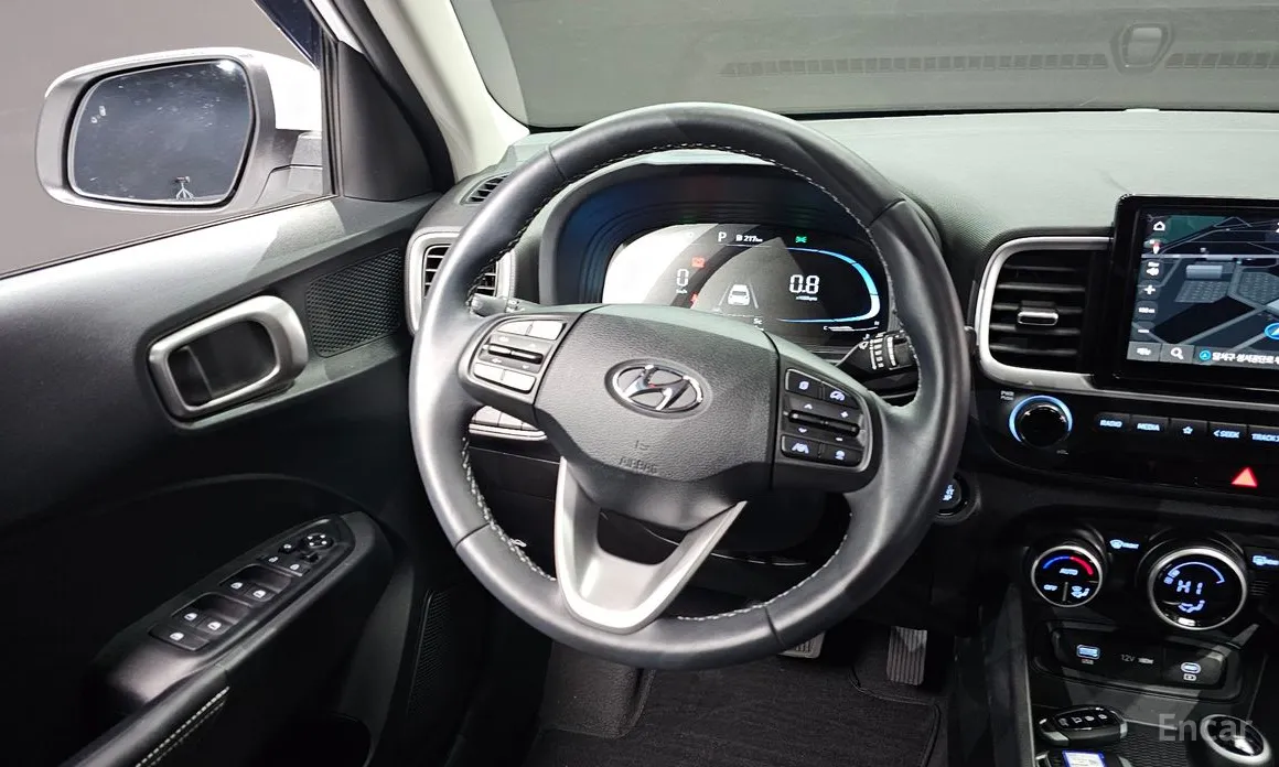 Фото 13 - Hyundai Venue