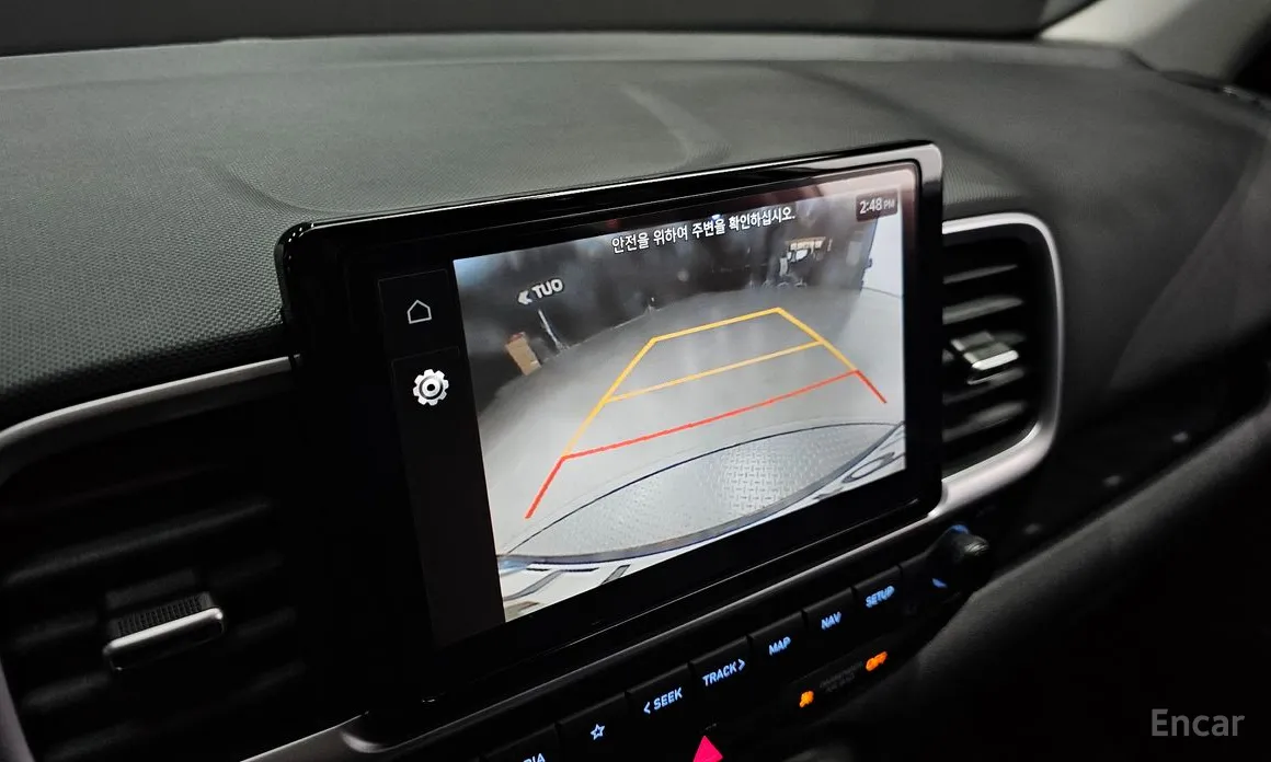 Фото 14 - Hyundai Venue