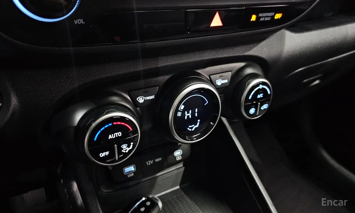 Фото 18 - Hyundai Venue