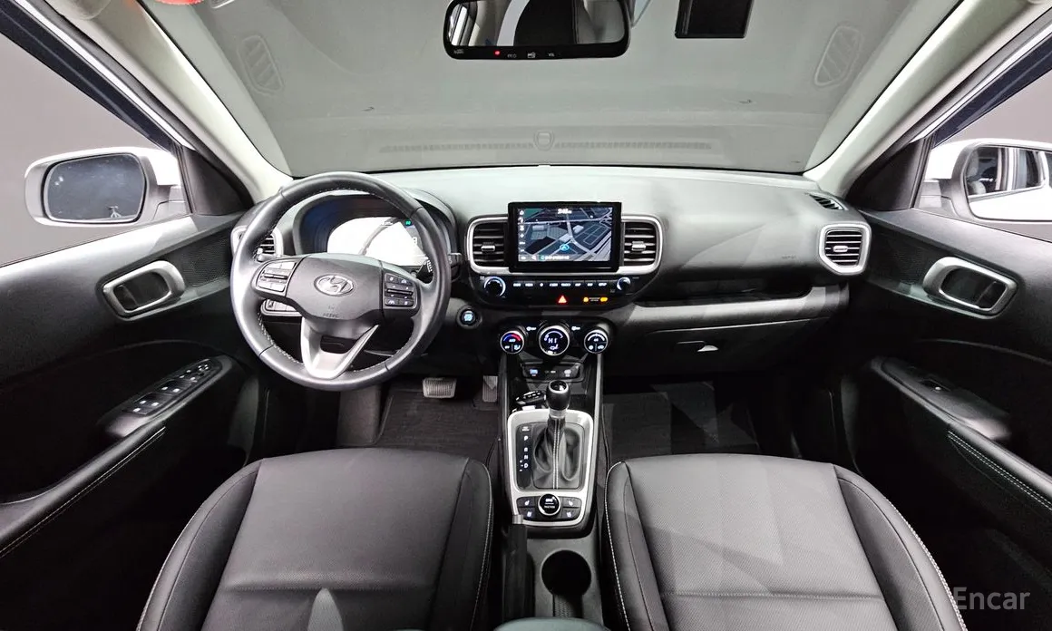 Фото 7 - Hyundai Venue